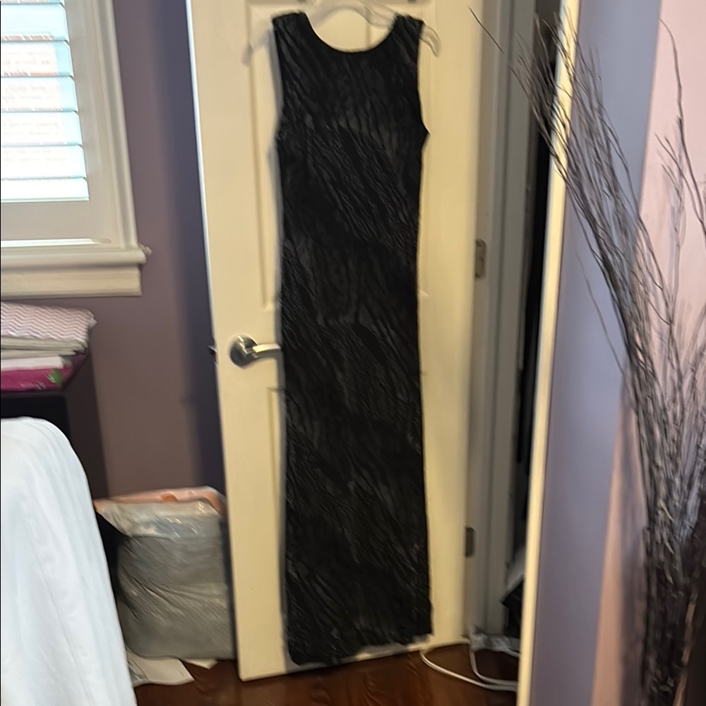 Elegant Black Sleeveless Dress